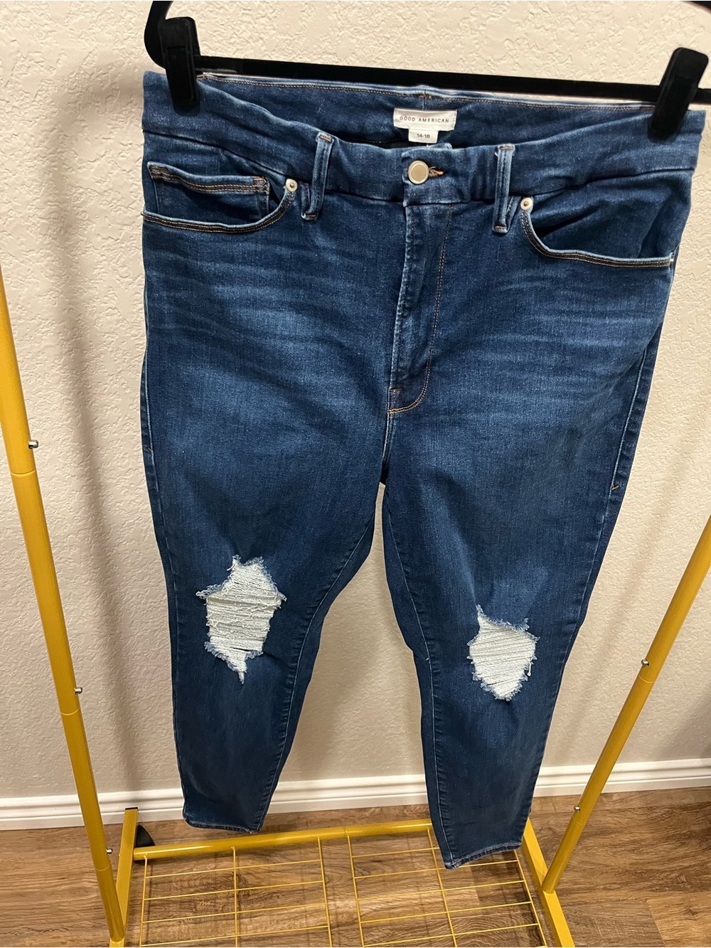 Good American Always Fits Distressed Skinny Jeans Blue Size 14–18